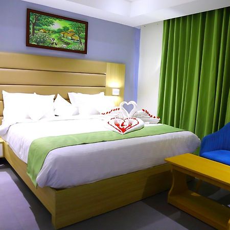 Abhayaa Hotel Вишакхапатнам Экстерьер фото